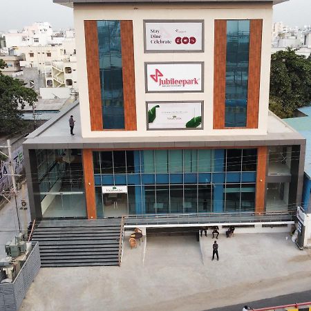 Jubilee Park Hotel Hyderabad Exterior photo